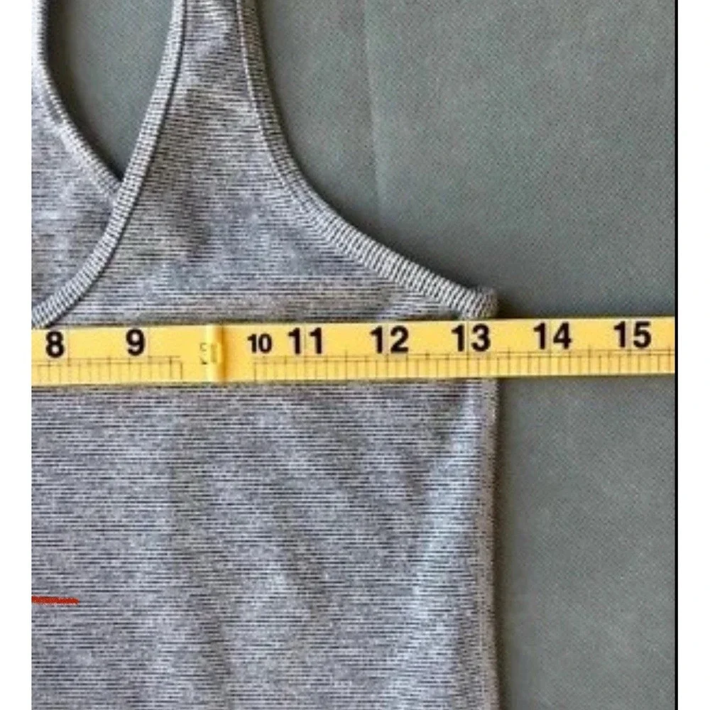 Lululemon Tank Top Women ‎ Sz 0 Gray Striped Scoop Neck Racerback Performance